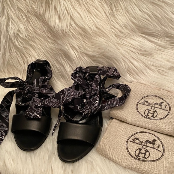 Rare and Beautiful Hermes Scarf Sandals Black size 35.5 - Picture 5 of 13